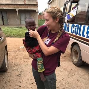 Meet your Posher, Karoline